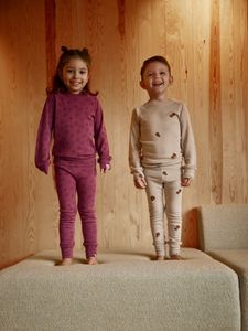 Hovedbilde Idde Ullsett - Varm rosa m/m&oslash;nster